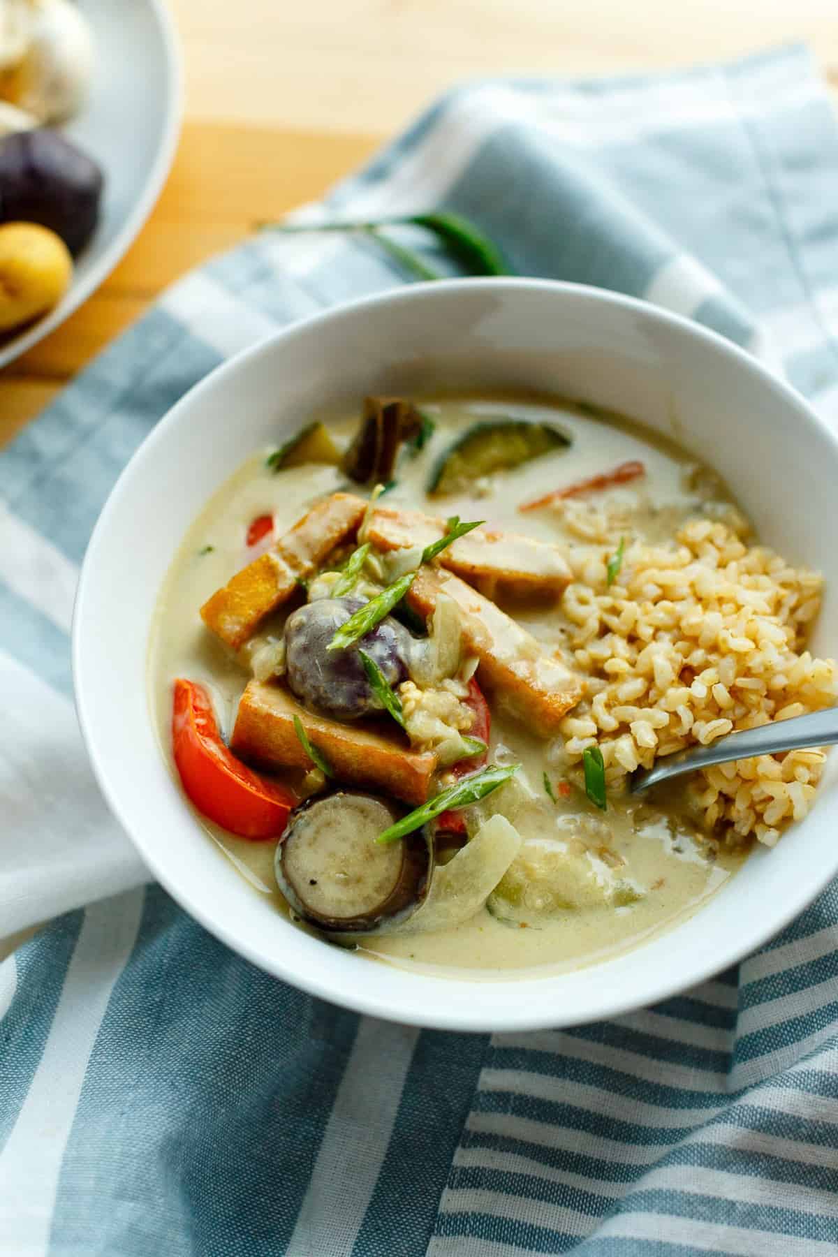 Vegan Thai Green Curry - ilovevegan.com