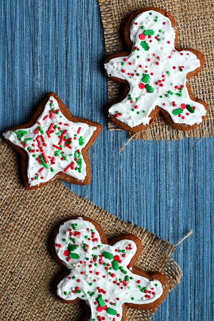 Perfect Vegan Gingerbread Cookies - These are truly PERFECT vegan gingerbread cookies! The dough rolls out like a dream, they're perfectly spiced, and not too sweet. Whether you prefer your gingerbread soft and chewy or crisp and snappy, this is the recipe for you! - ilovevegan.com #vegan #gingerbread