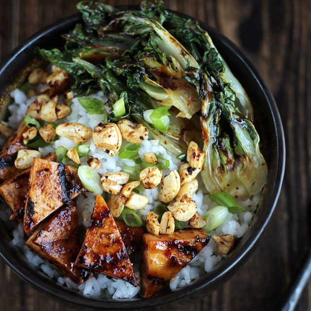 Pinapple Tamarind Grilled Tofu Bowl with Bok Choy & Cashews - ilovevegan.com